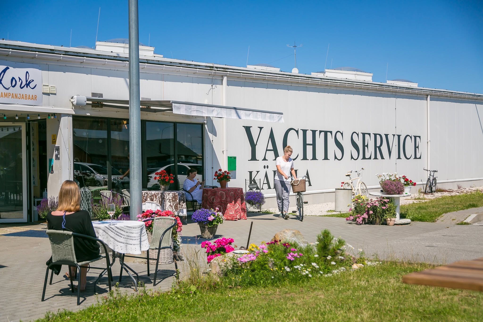 Kork, Kärdla Jahtklubi restoran